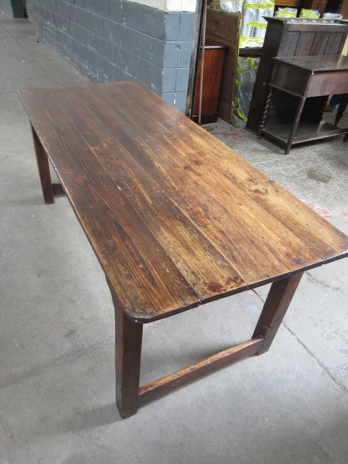photo furniture Antique Pine    19th Century    Dining Table