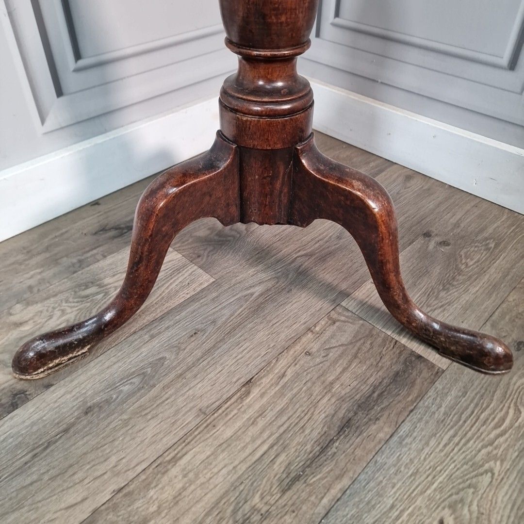 Antique Tilt Top Table Wooden Folding Hall Occasional Wine Side Window Plant photo Furniture