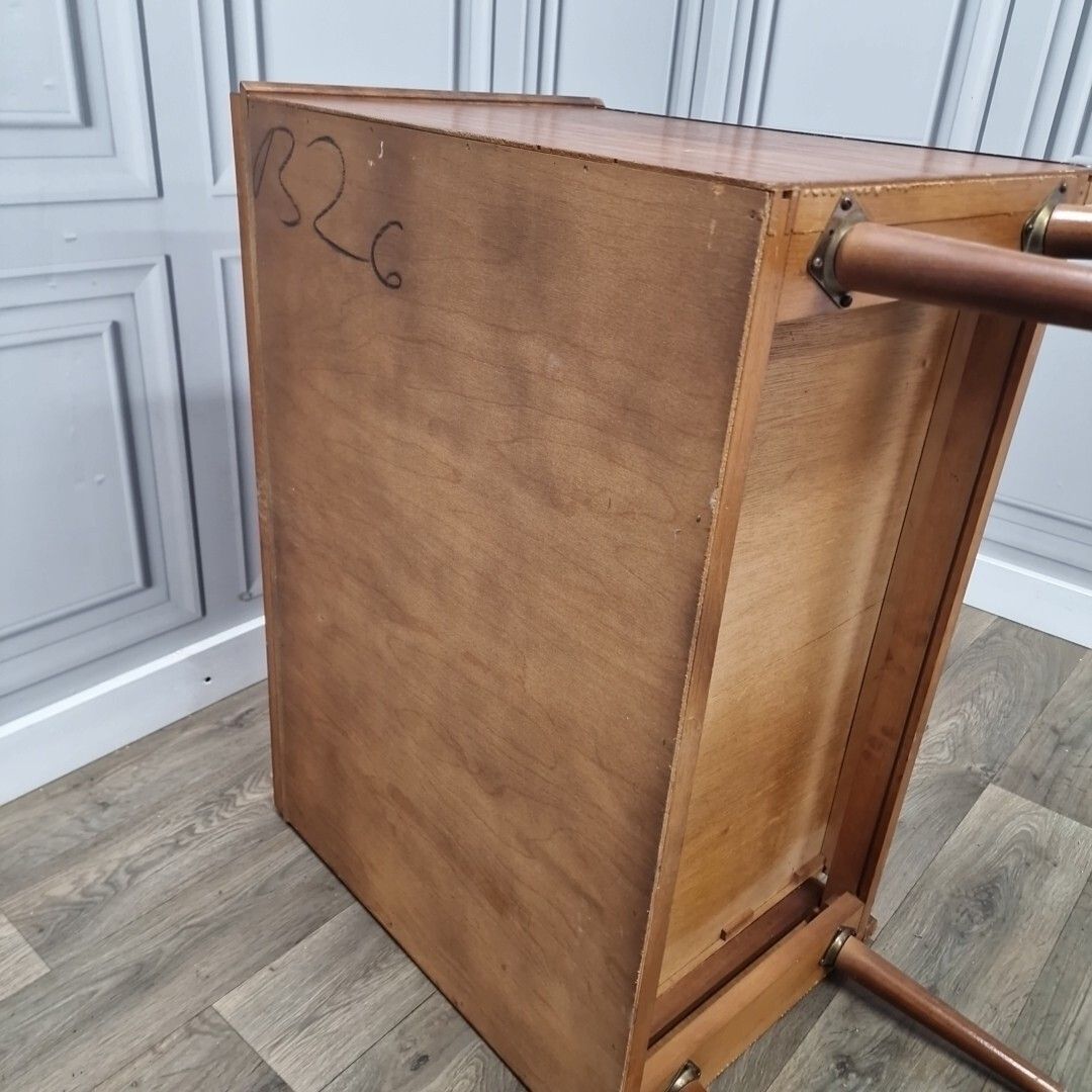 photo vintage Vintage Retro Mid Century Chest Of 3 Drawers Commode Atomic Legs Teak Scandi