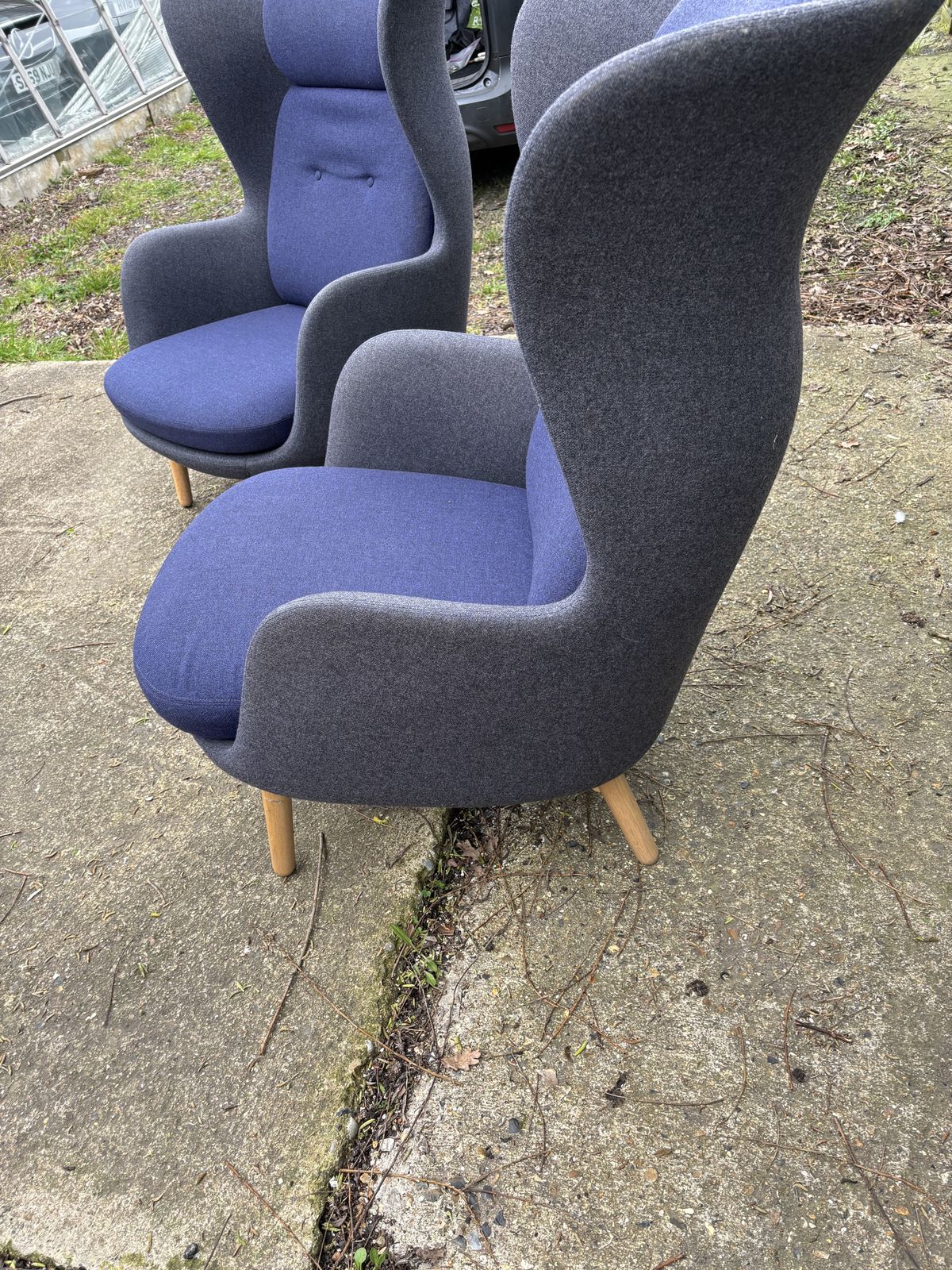 Pair Of Fritz Hansen Ro Easy Armchairs photo for sale