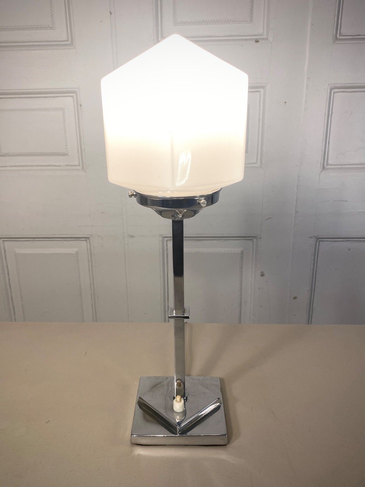 Original Art Deco Chrome With White Opaline Glass Globe Desk, Table Lamp. photo Lighting