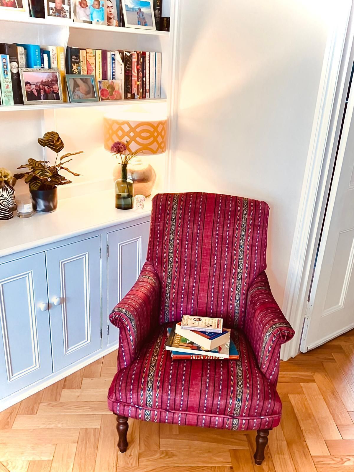 photo for sale Snape Chair, Less Than 6 Months Old, Spotless Condition Rrp £2354