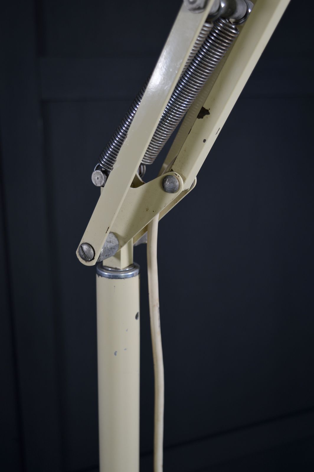 photo vinterior Model 1209 Anglepoise Trolley Lamp By Herbert Terry