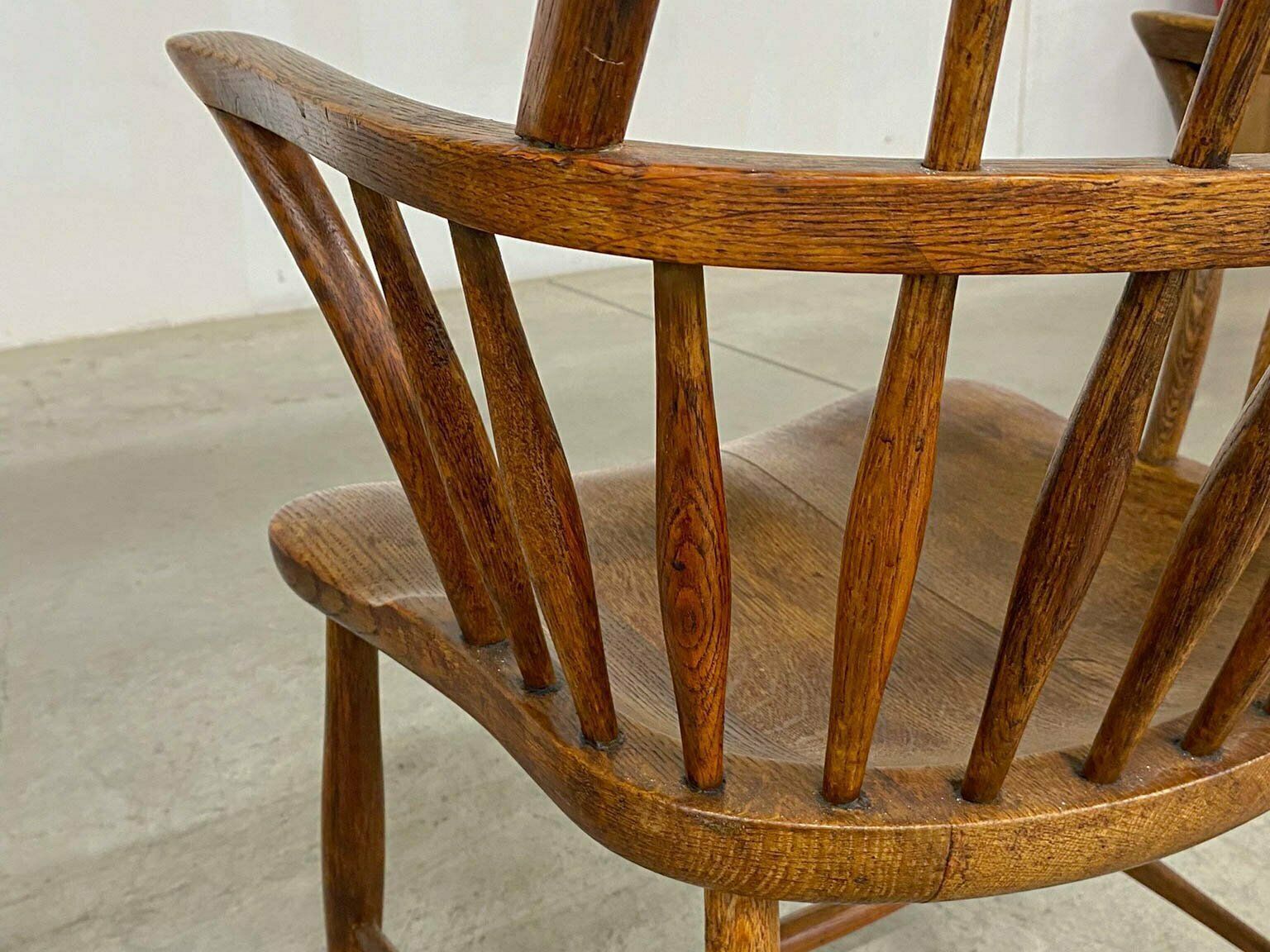 2035.0 Model Ch 18a Windsor Dining Chairs By Frits Henningsen For Carl Hansen & Son, 1940s, Set Of 2 photo