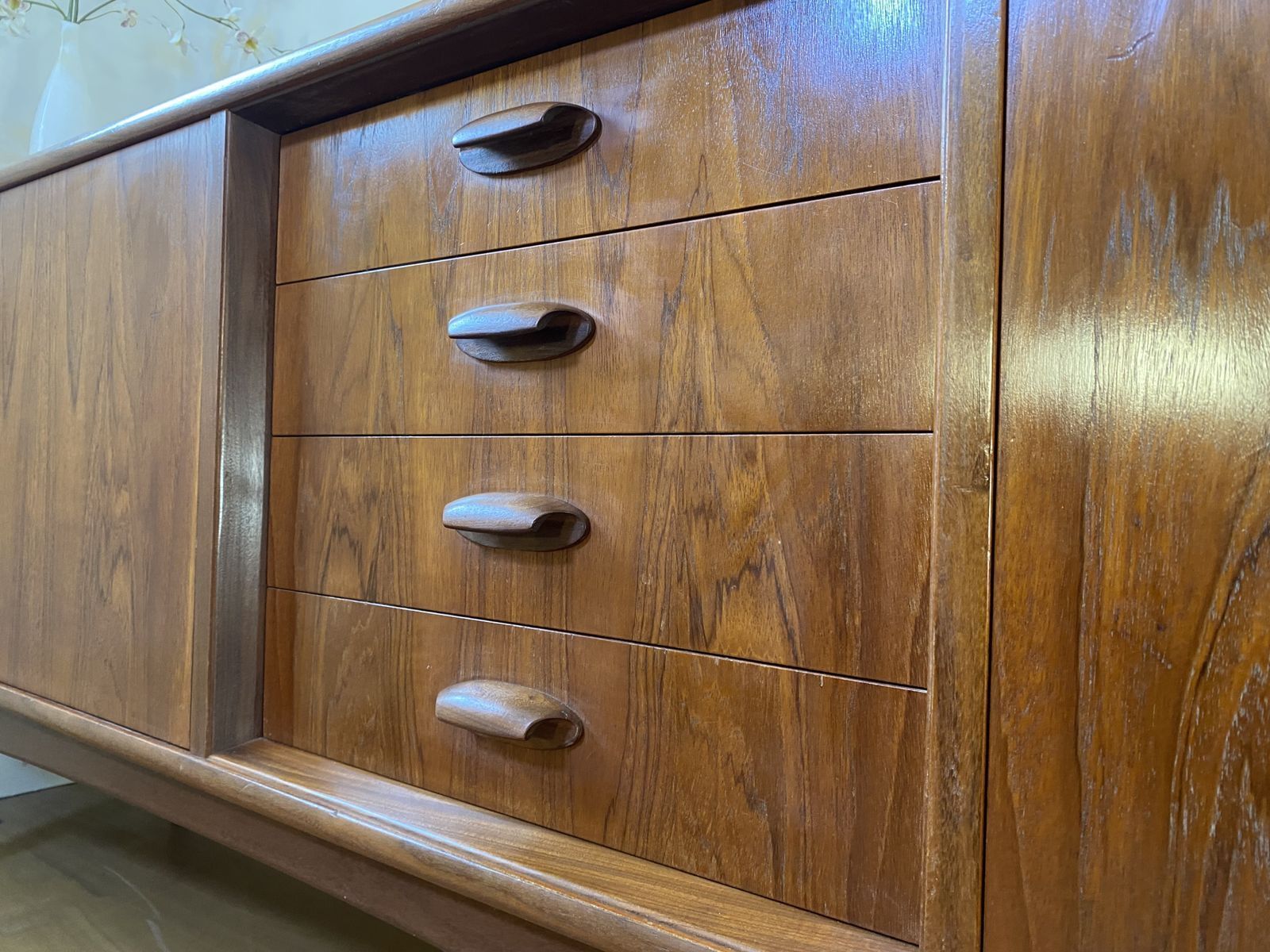 Early E. Gomme (G Plan) Sideboard In Tola & Afromosia, C.1959–1961 photo vinterior