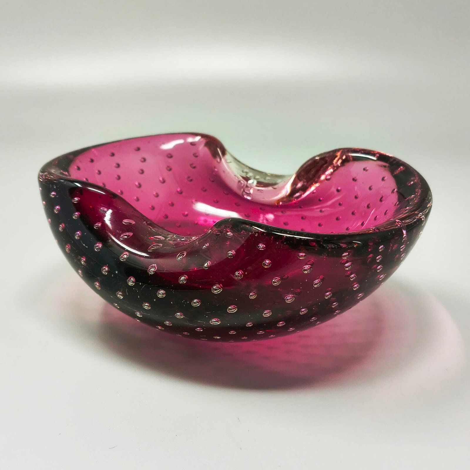 Mid-century roze asbak of schaaltje in Bullicante Murano-glas door Flavio Poli, ca. jaren 1960 photo for sale