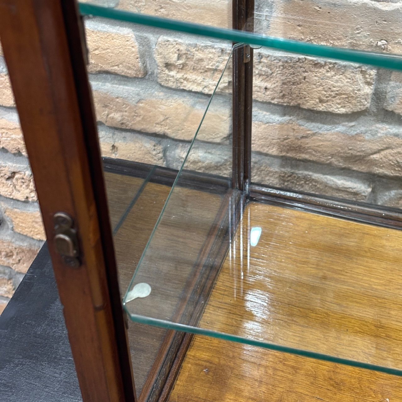Mahogany Countertop Display Cabinet By J.C. King Ltd, London photo 618.0