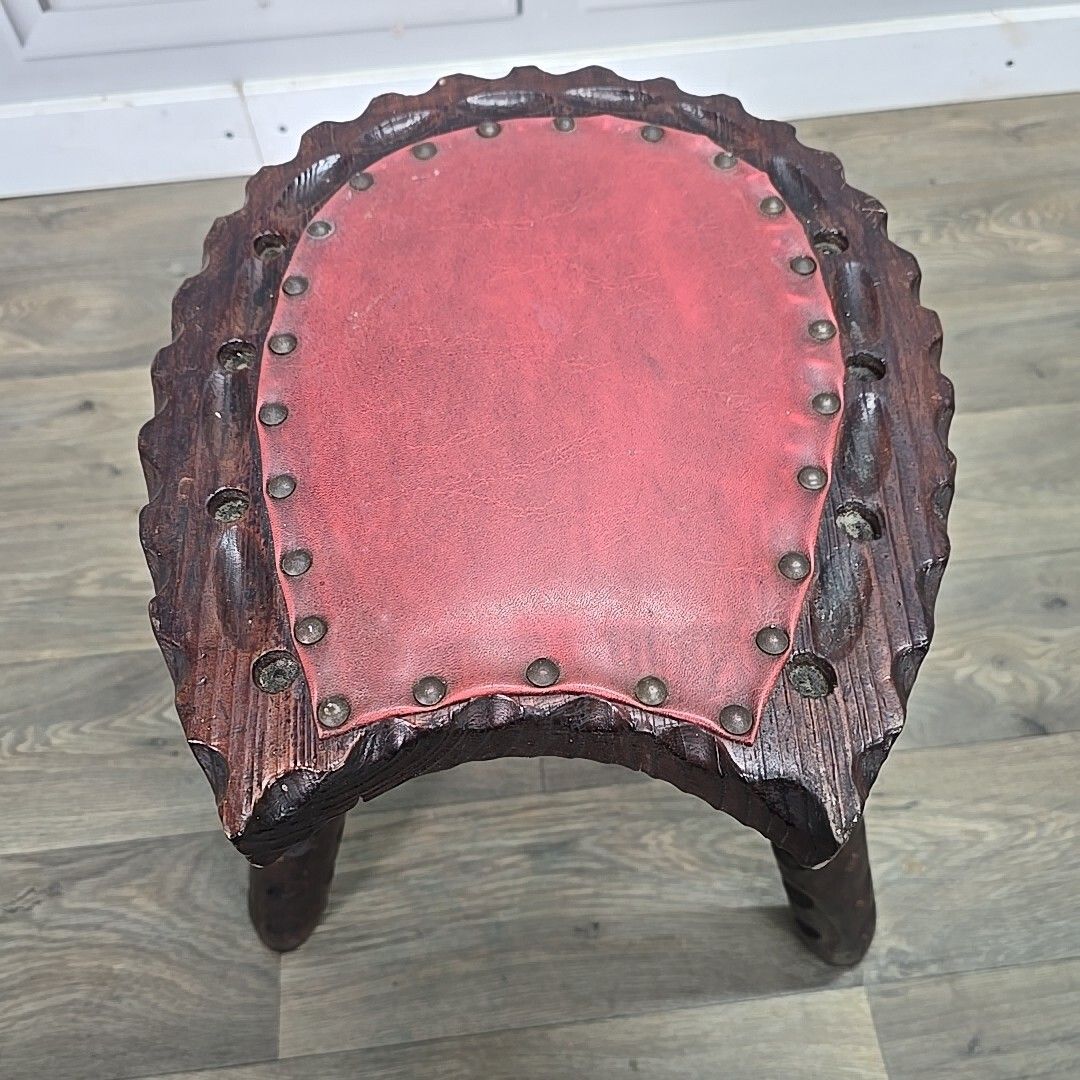 photo furniture Retro Vintage Spanish Stool Brutalist Wooden Carved Horseshoe Tripod Seat
