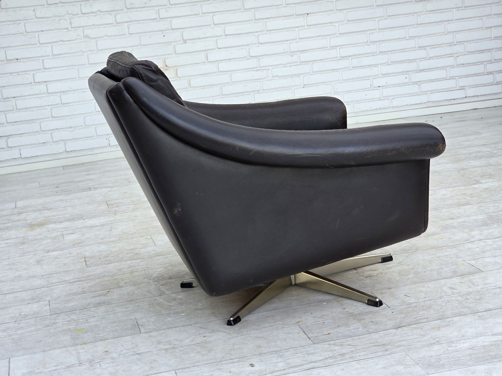 1960s, Danish Swivel Armchair By Aage Christensen, Furniture Leather. photo buy