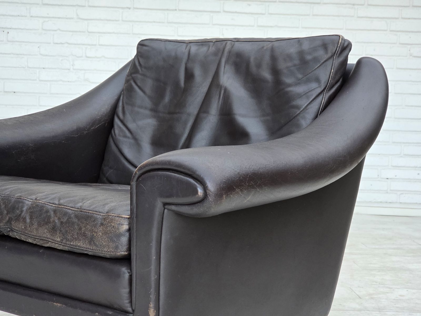 1170.0 1960s, Danish Swivel Armchair By Aage Christensen, Furniture Leather. photo