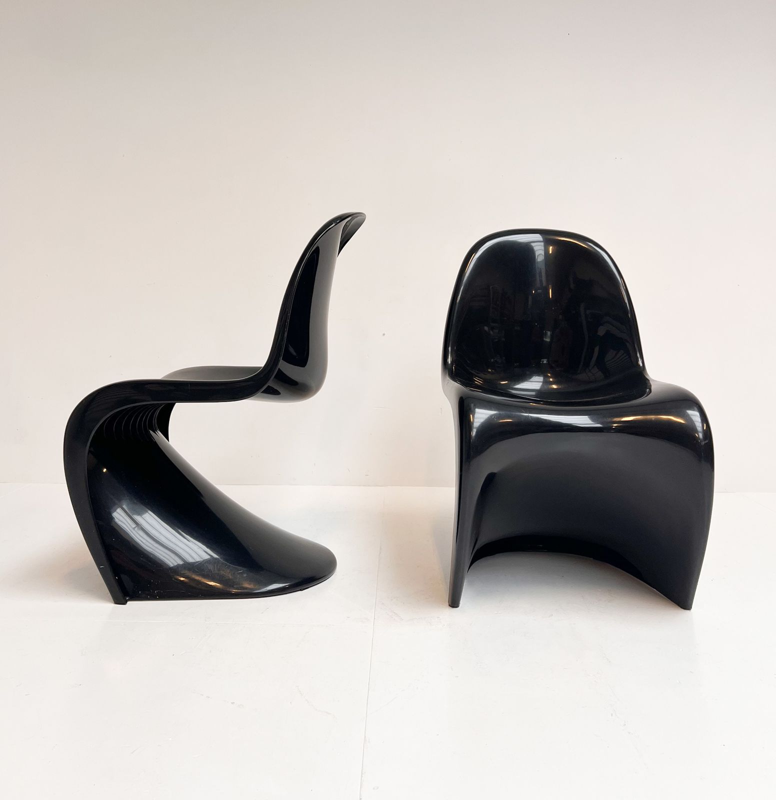 Set Of 2 Herman Miller Chairs By Verner Panton, 1970’s photo furniture