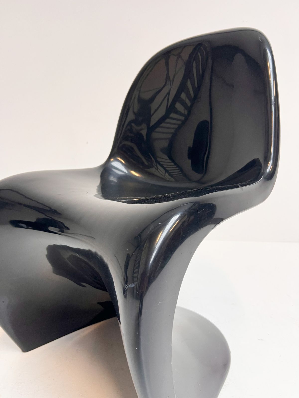 Set Of 2 Herman Miller Chairs By Verner Panton, 1970’s photo vinterior