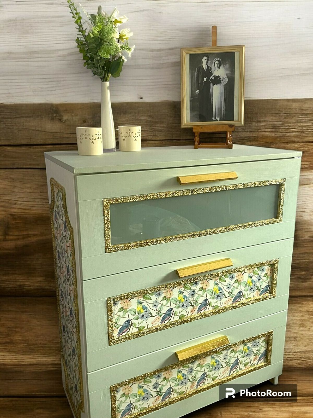 Three Drawer 'Aged Vintage Style' Chest photo buy