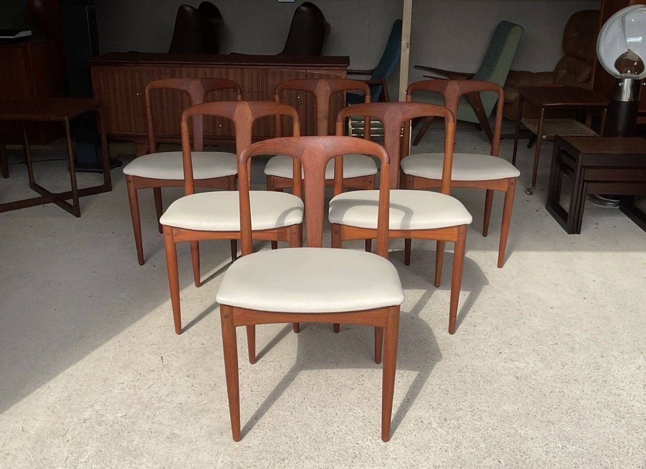Danish Dining Chairs 'Juliane' By Johannes Andersen For Uldum Møbelfabrik