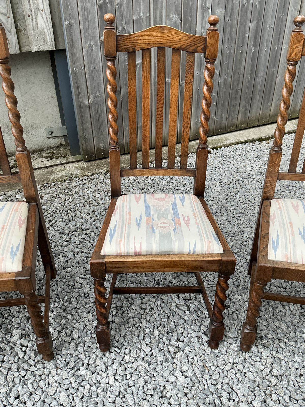 Lovely Set Of 6 Oak Twist Leg Chairs photo vintage