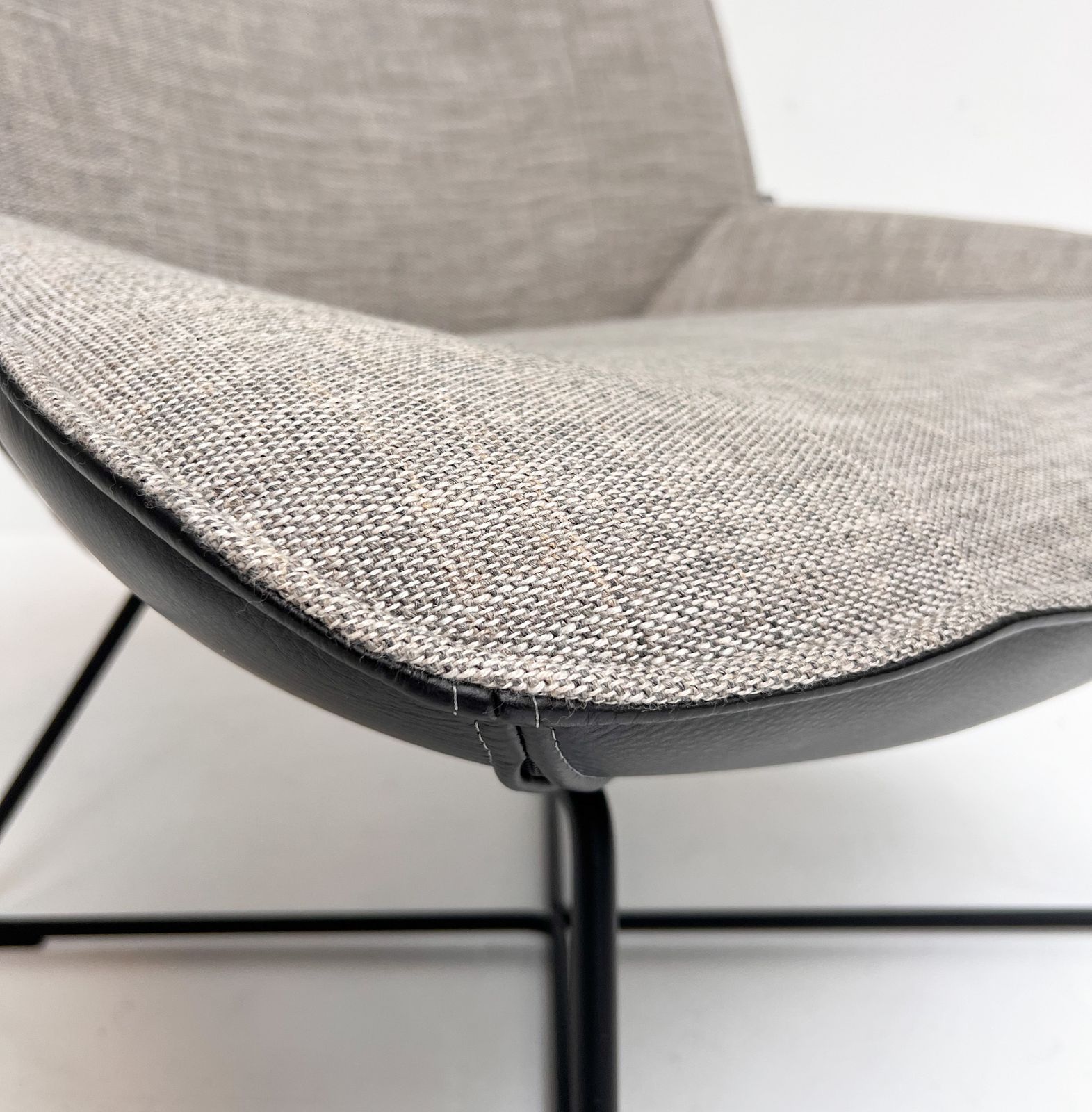 photo buy Rolf Benz Leather 383 Chair By Joachim Nees, After 2000