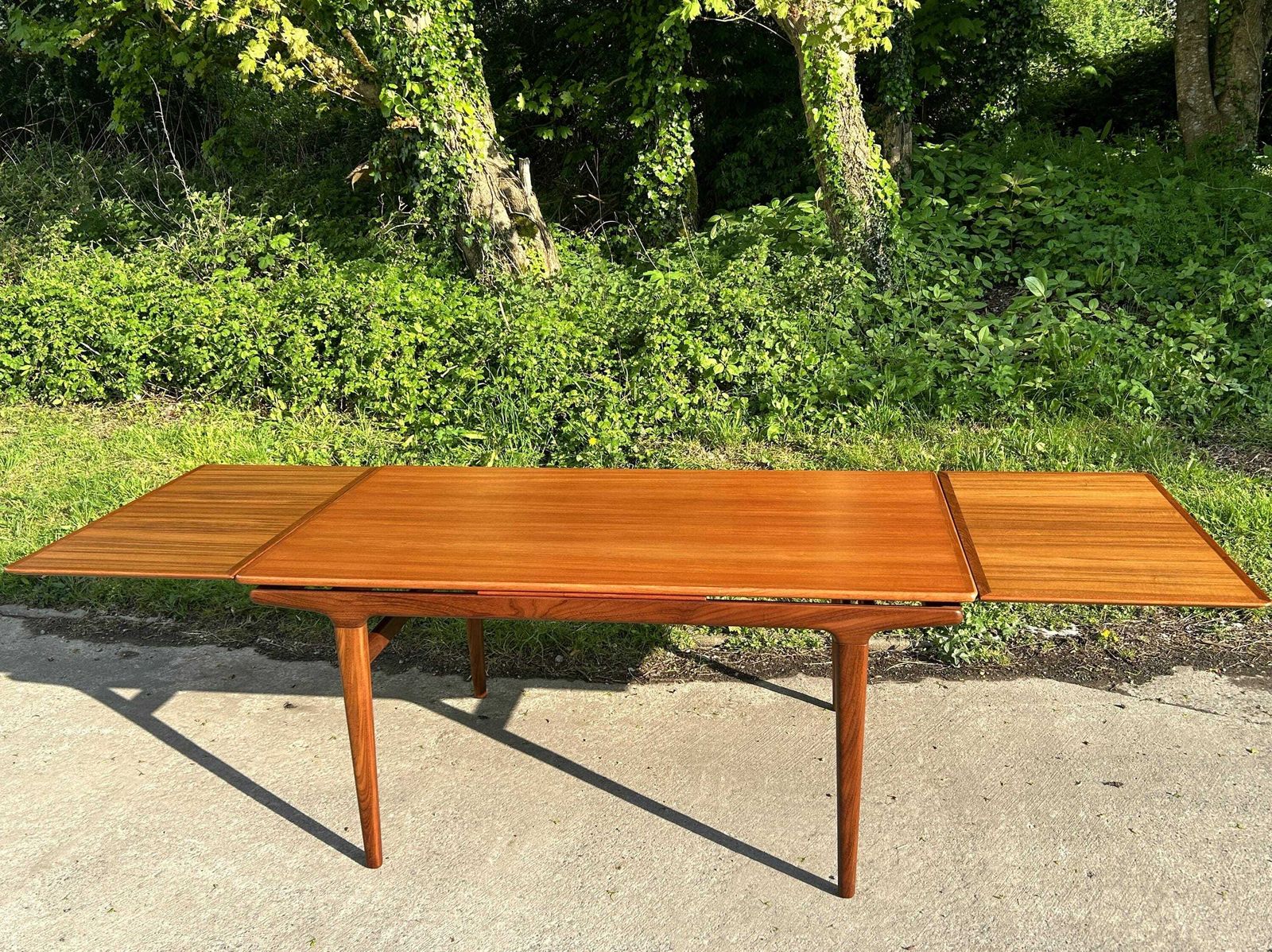 Sensational Mid Century Danish Teak Extending Dining Table Johannes Andersen Uldum Mobelfabrik 60's photo furniture