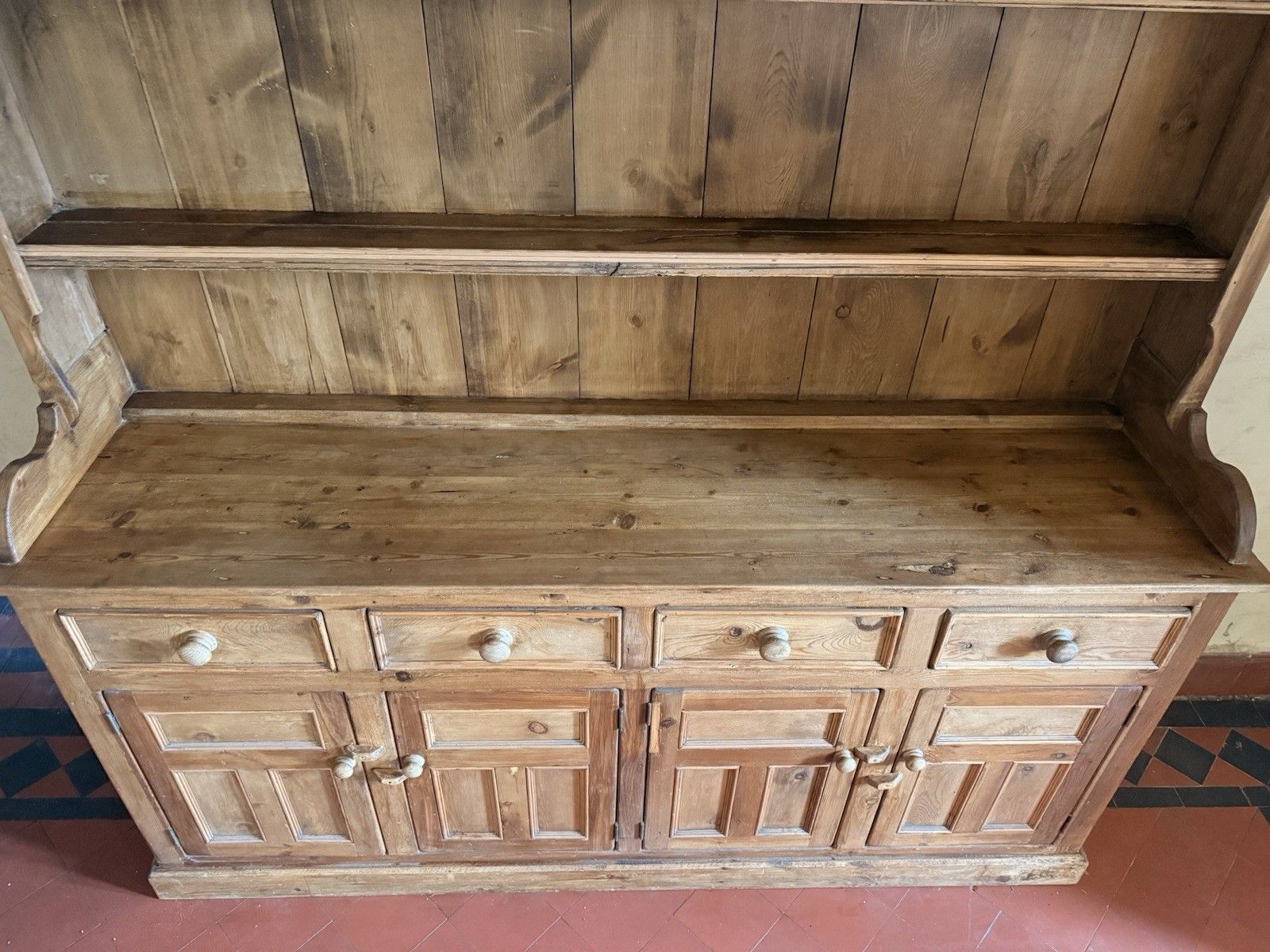 photo vinterior Welsh Vintage Large Rustic Kitchen Farmhouse Reclaimed Statement Pine Dresser