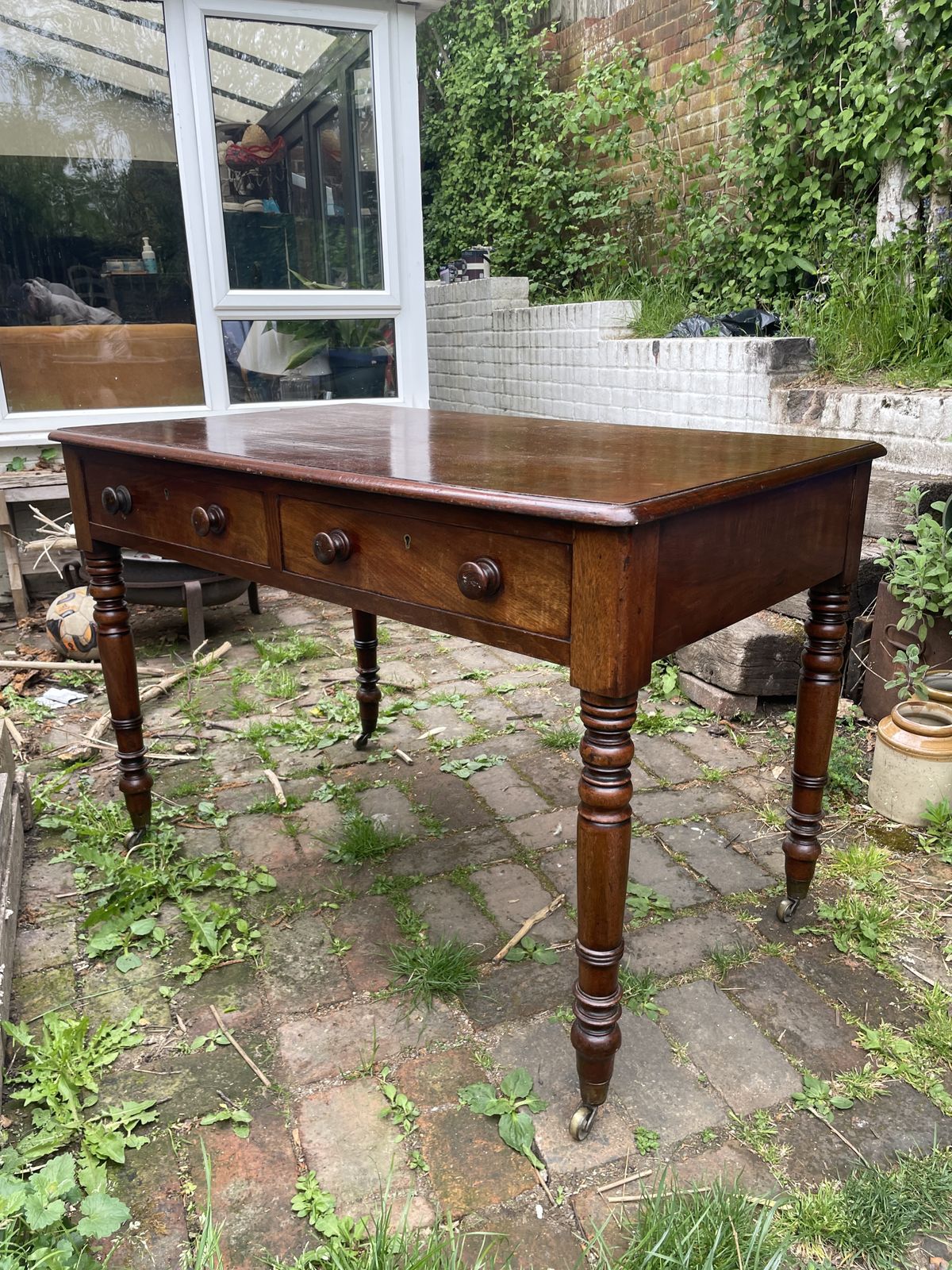 Antique Mahogany Table Seats 4 To 6 People photo furniture