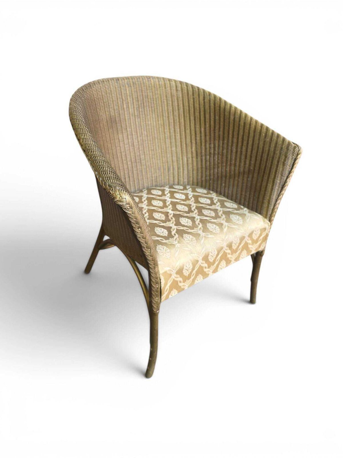 Vintage Lloyd Loom Style Tub Chair / 1970s photo vinterior
