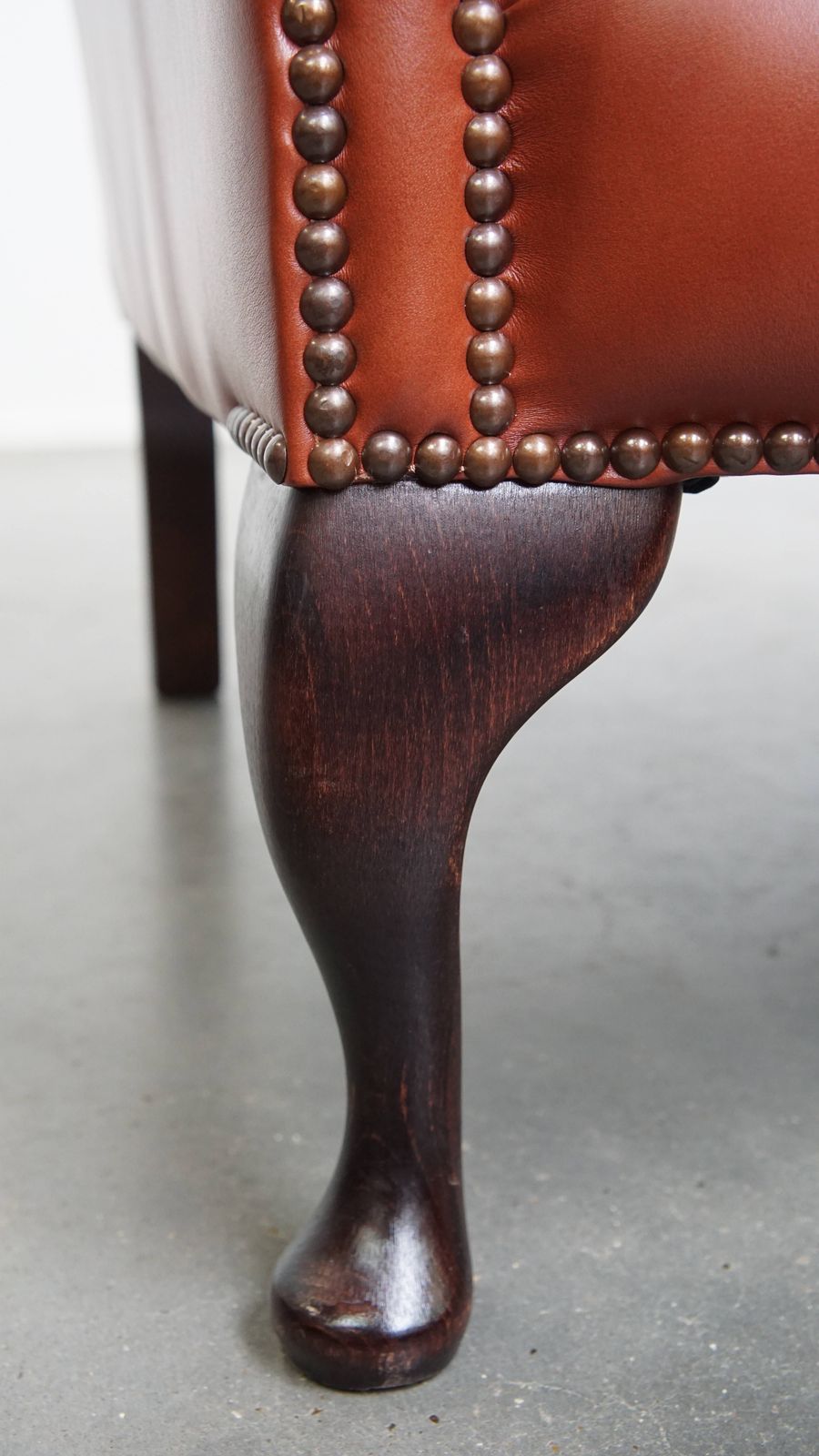photo for sale Elegant And Comfortable Smooth English Cowhide Chesterfield Wing Armchair With Graceful Legs