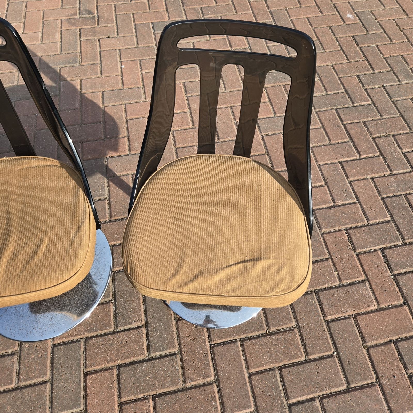 2x 1970s Chromcast Plastic Backed Matching Tulip Dining Chairs Upholstered Orange Kitsch photo furniture