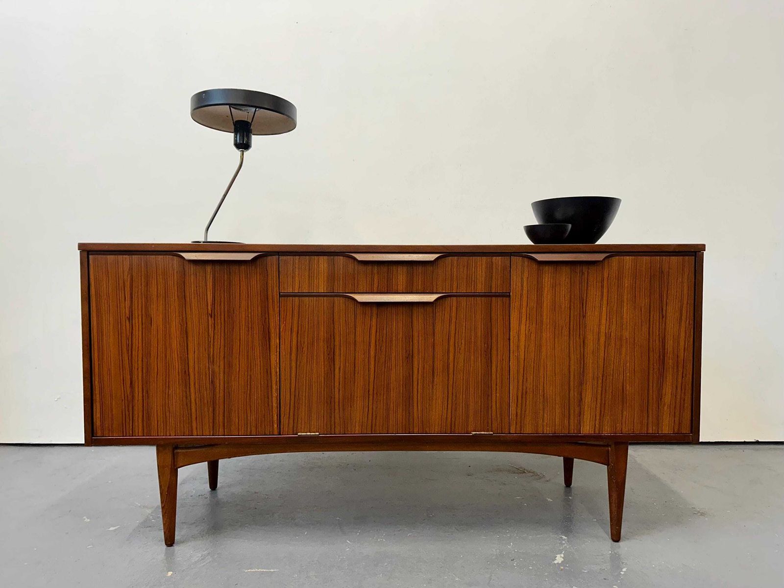 Vintage Elliotts Of Newbury Rosewood & Teak Sideboard. Eon. Retro Danish G Plan Mid Century photo 750.0