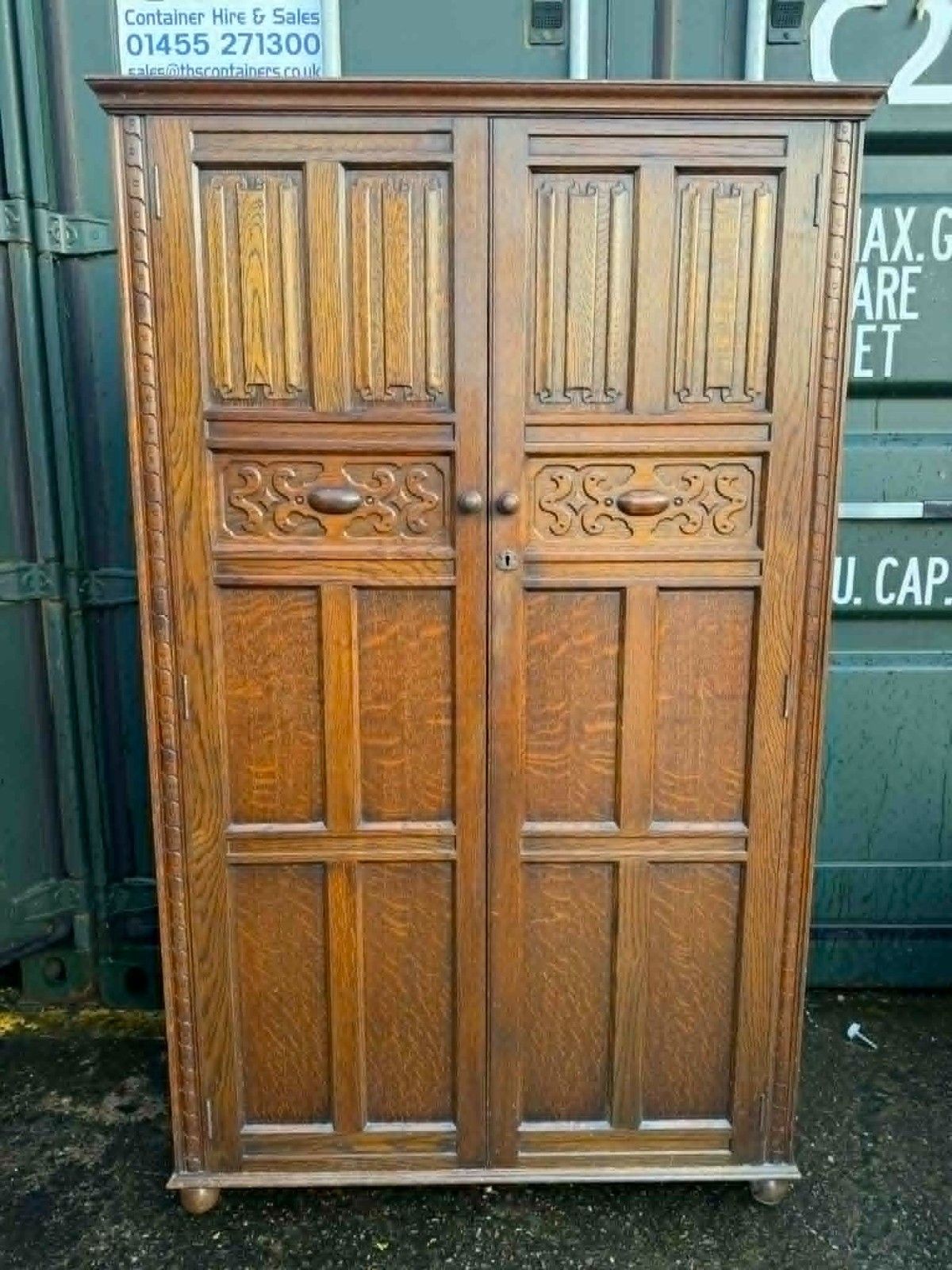 Antique Vintage Carved Double Hallrobe/Wardrobe Ready To Be Upcycled