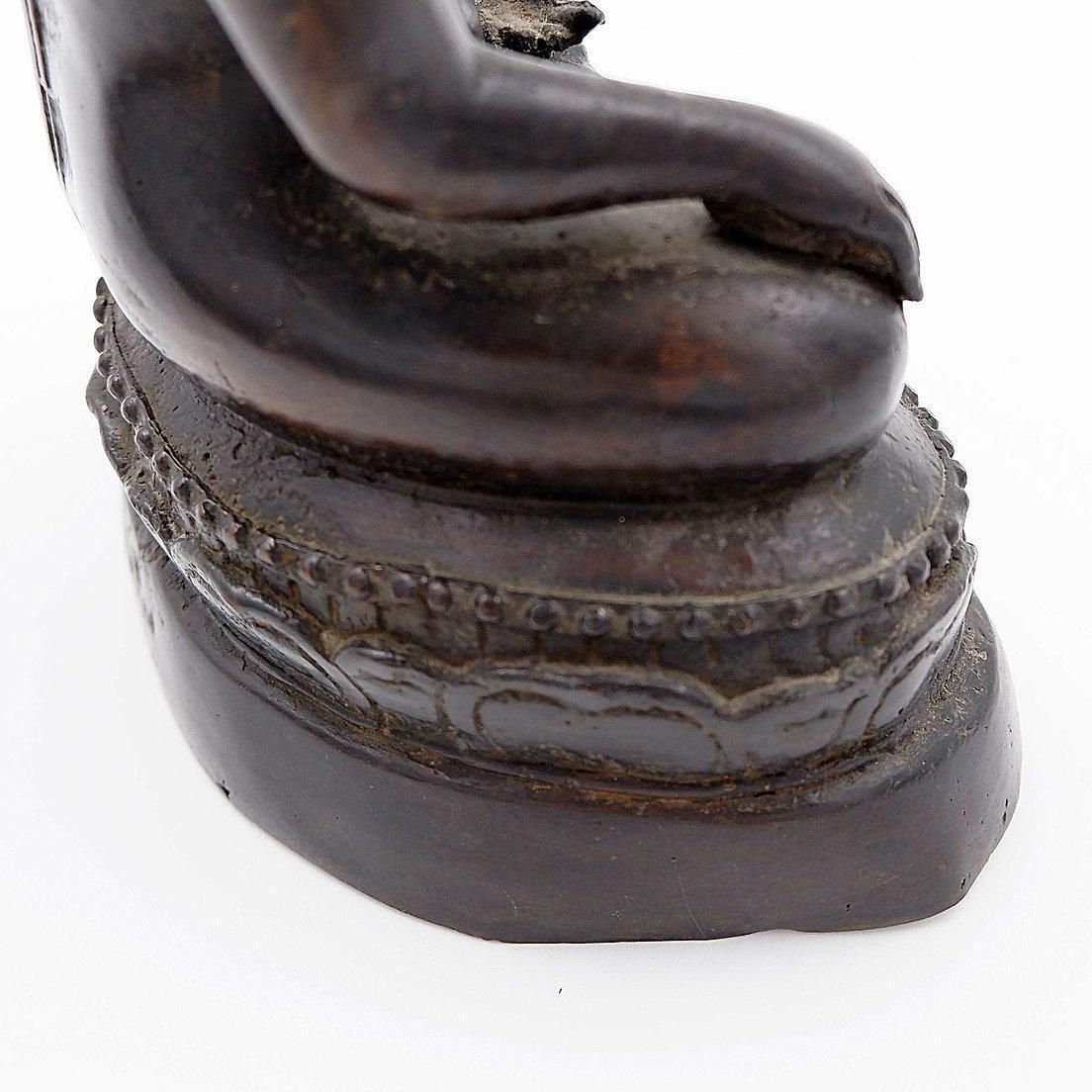 572.0 Buddha Calling The Earth To Witness Bronze Statuette, 20th Century photo
