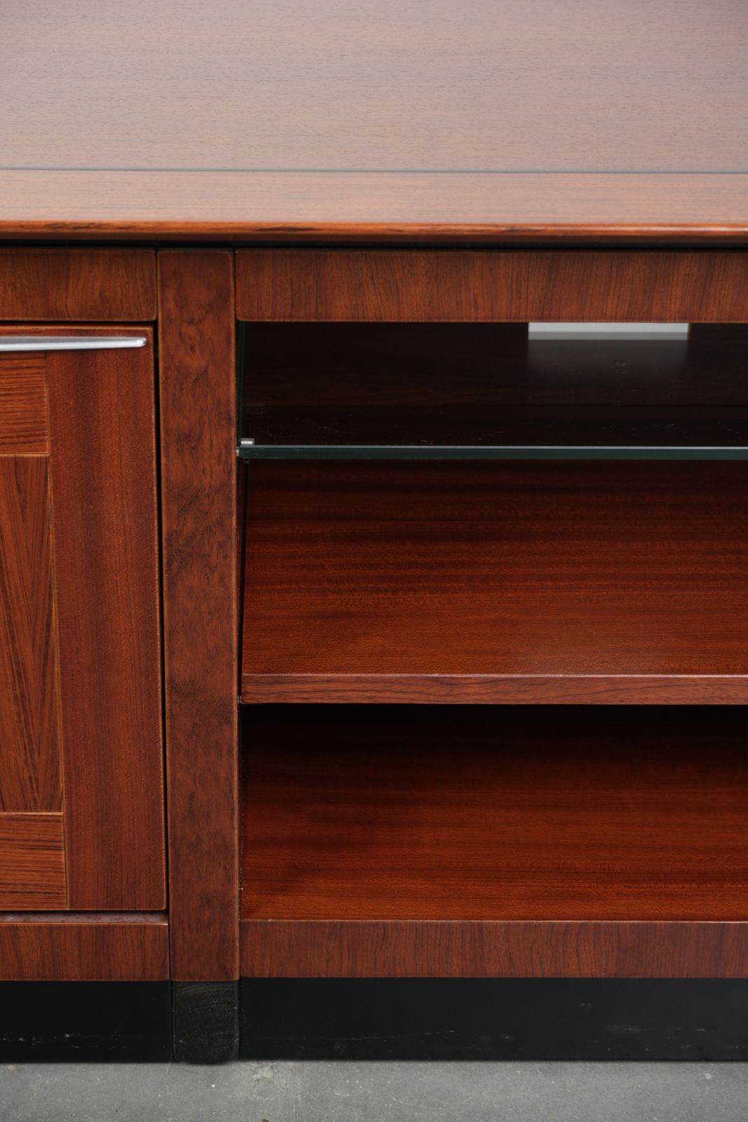 1904.0 Art Deco Dressoir / Tv Meubel Van Schuitema – Decoforma Serie – Goede Staat photo