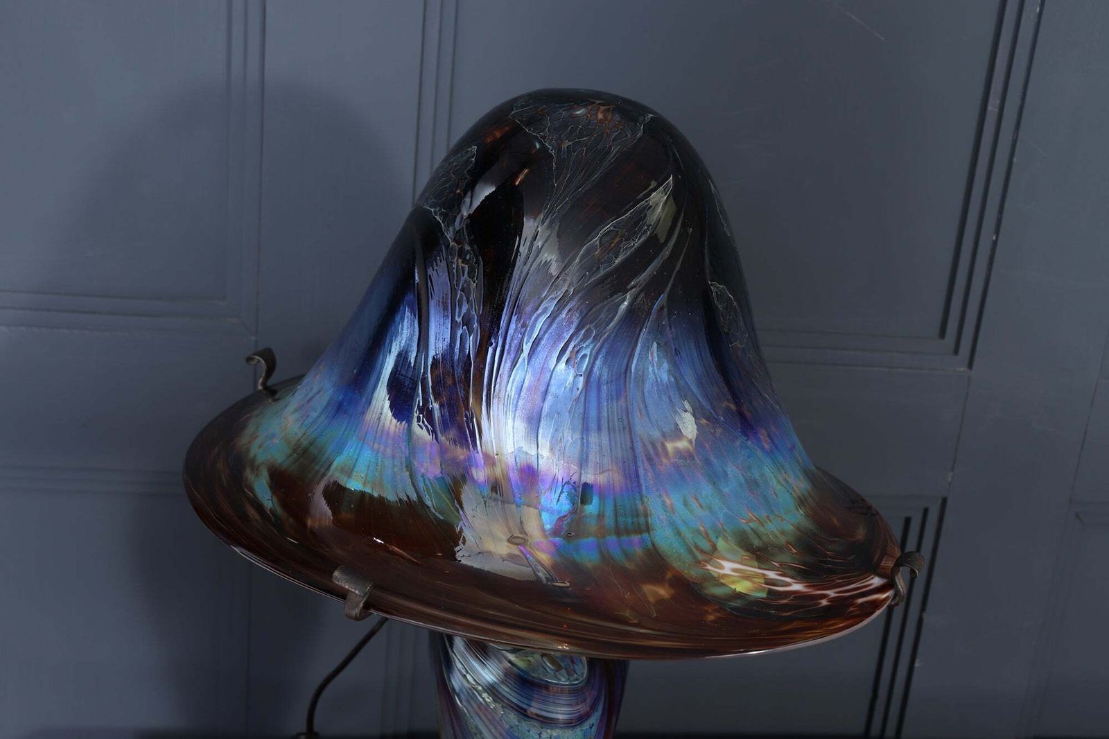 Large Signed French Iridescent Art Glass Mushroom Lamp photo vinterior