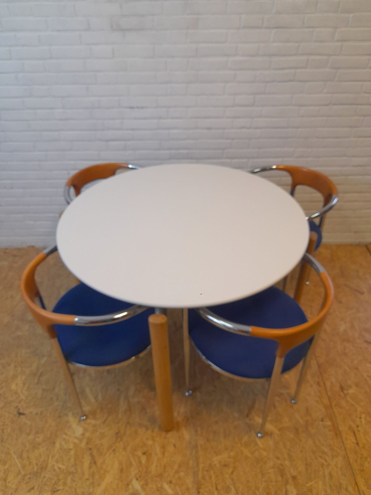 Furniture Set Of 4 Bolero Diner Chairs, 1990s photo