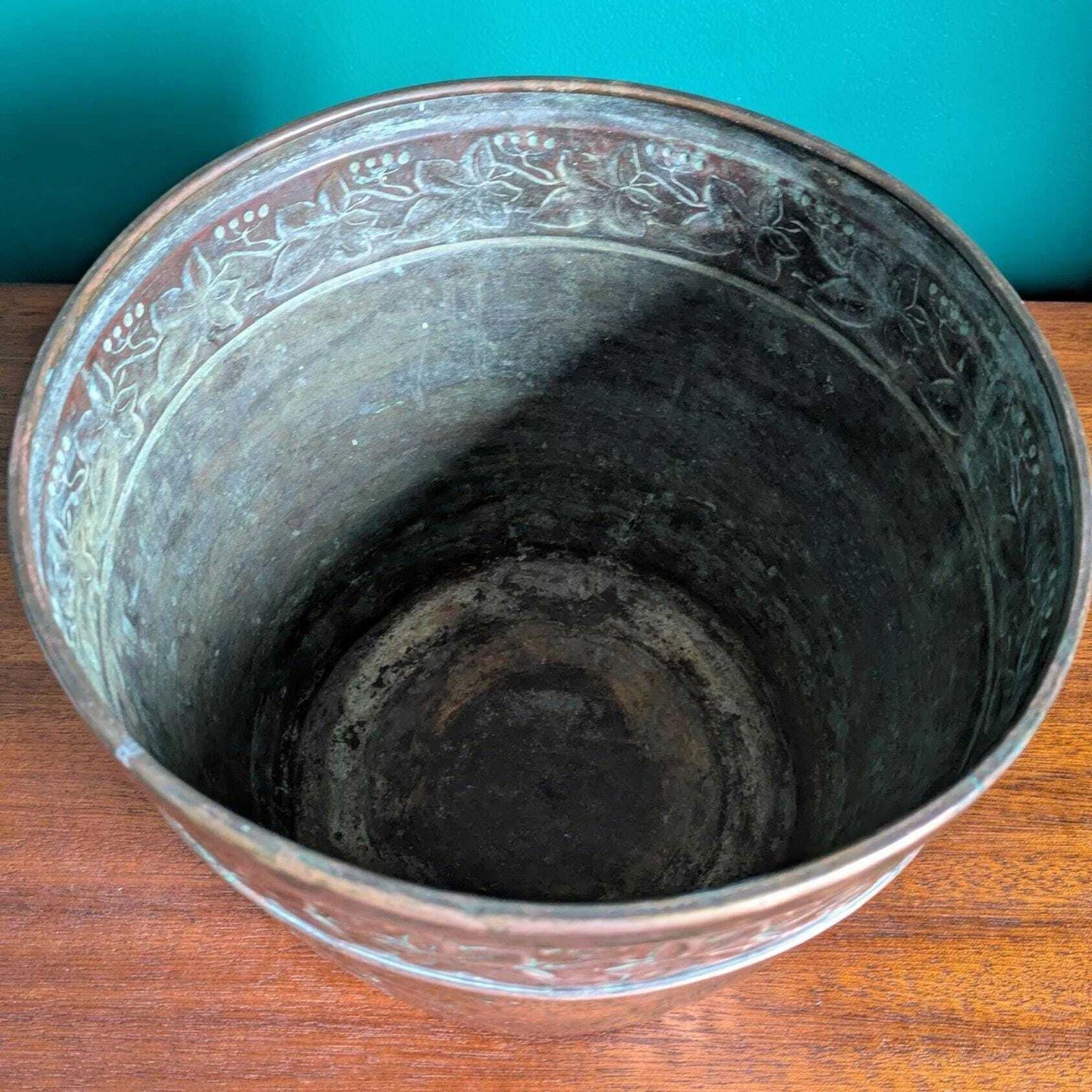 Antique Joseph Sankey And Sons Copper Jardiniere Art Nouveau Jsands Bilston England – Embossed Neptune Ware Fern Pot Circa 1900 photo for sale