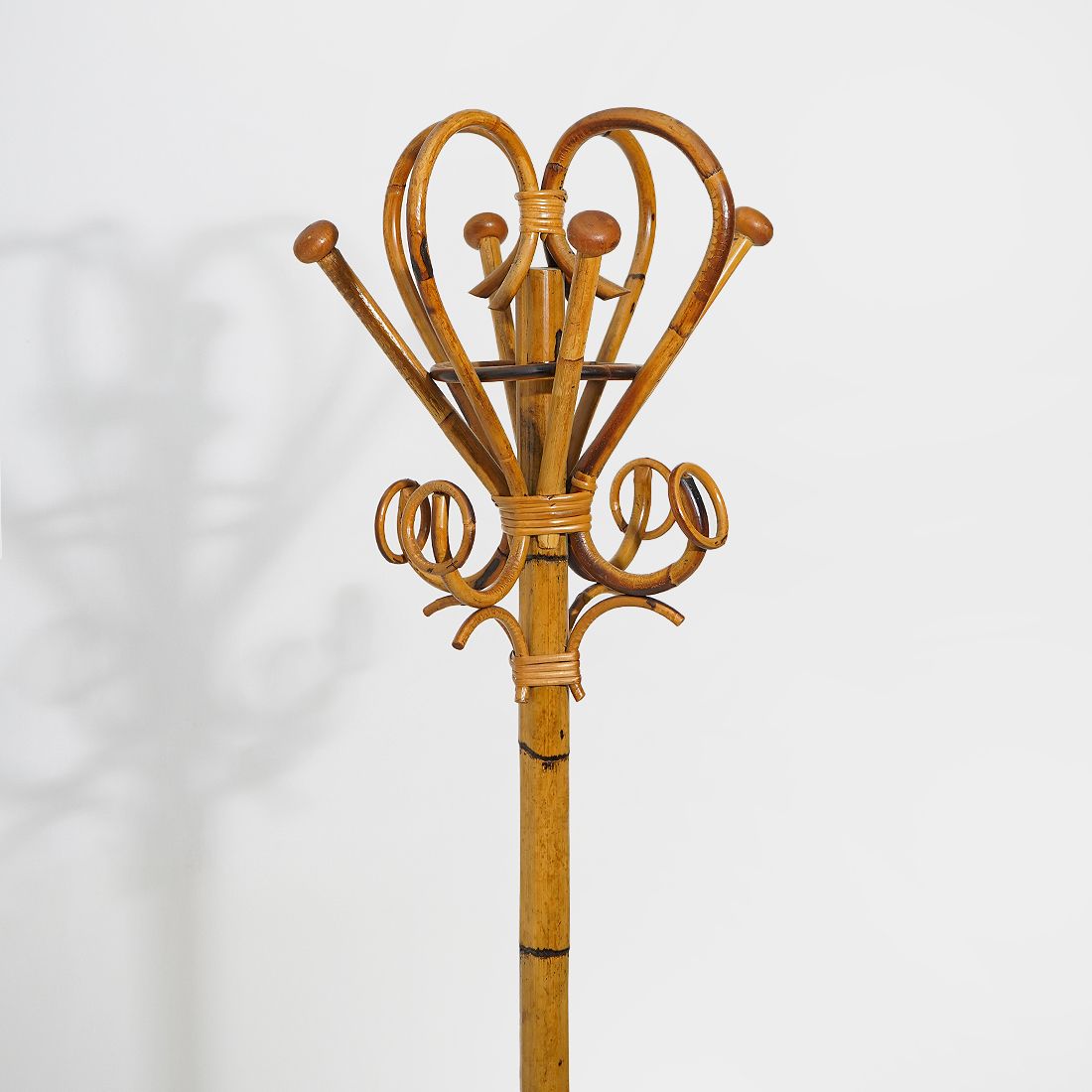Floor Coat Stand In Rattan And Woven Wicker, 1960s. photo vinterior