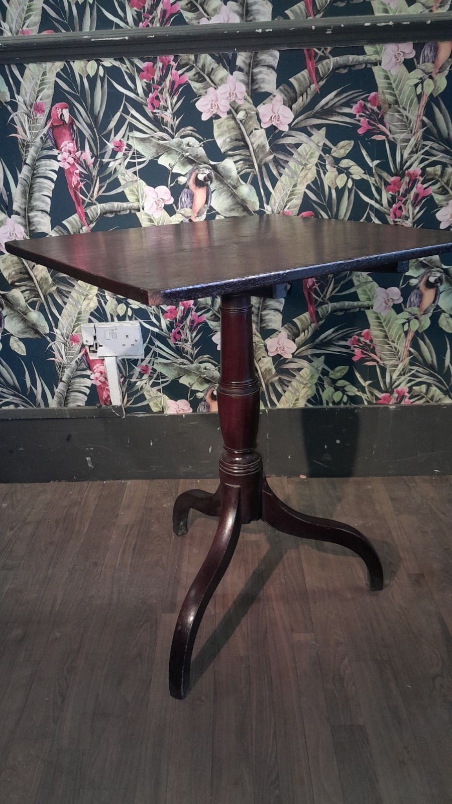Original Geaorgian Mahogany Tilt Top, Loo Table With Original Fittings photo furniture
