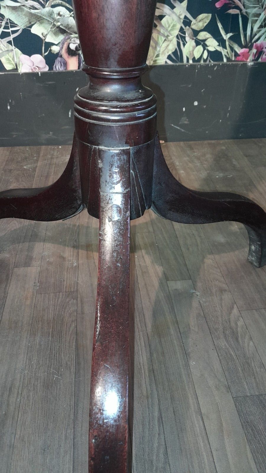 Original Geaorgian Mahogany Tilt Top, Loo Table With Original Fittings photo buy