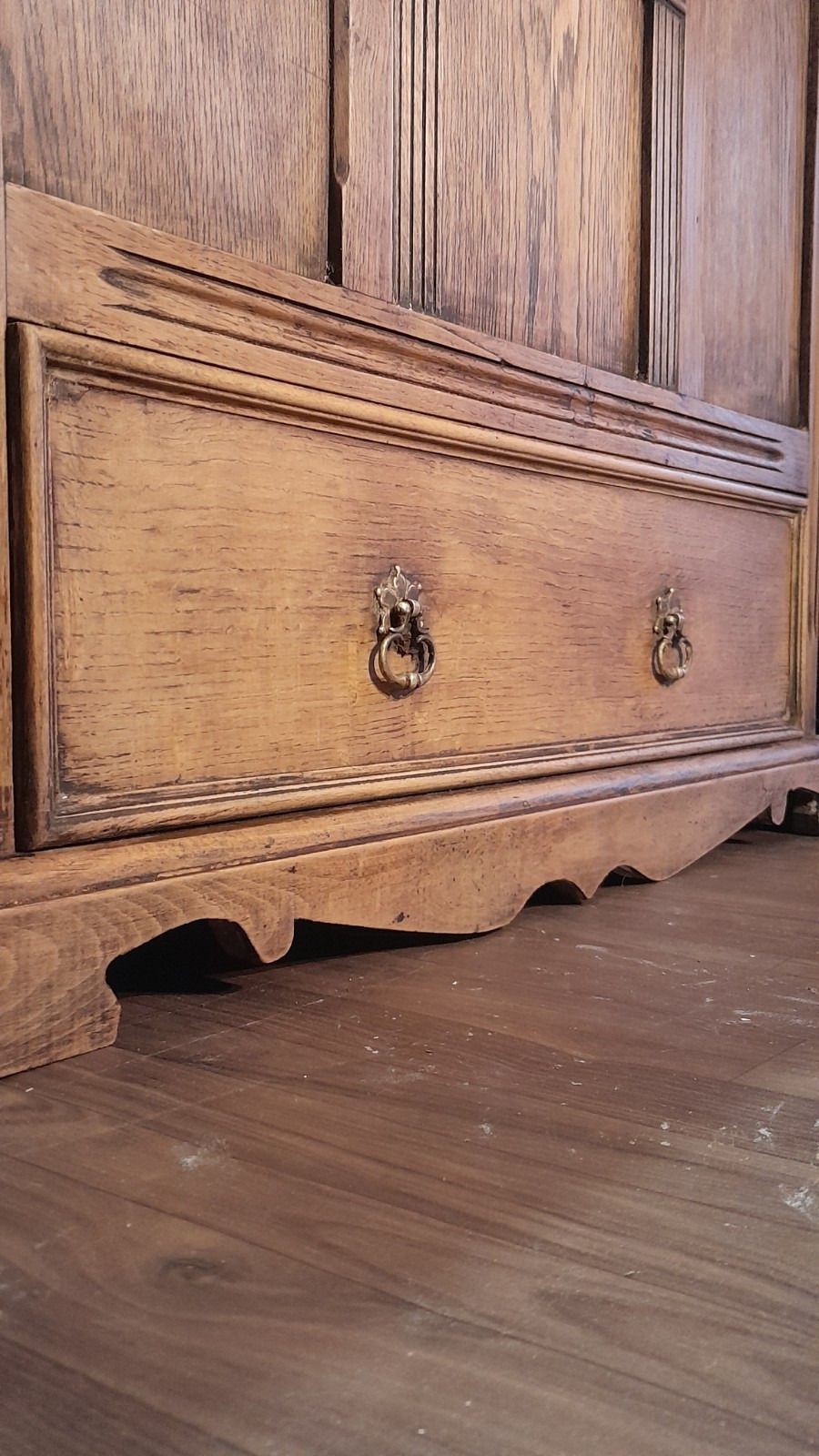 Vintage Solid Light Carved Oak Blanket Box With Hinged Lid And Drawer photo 285.0