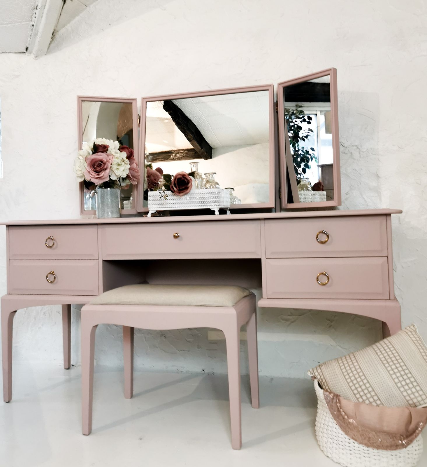Spray Painted Dusky Pink Stag Minstrel Dressing Table Set With Triple Mirror & Stool photo furniture