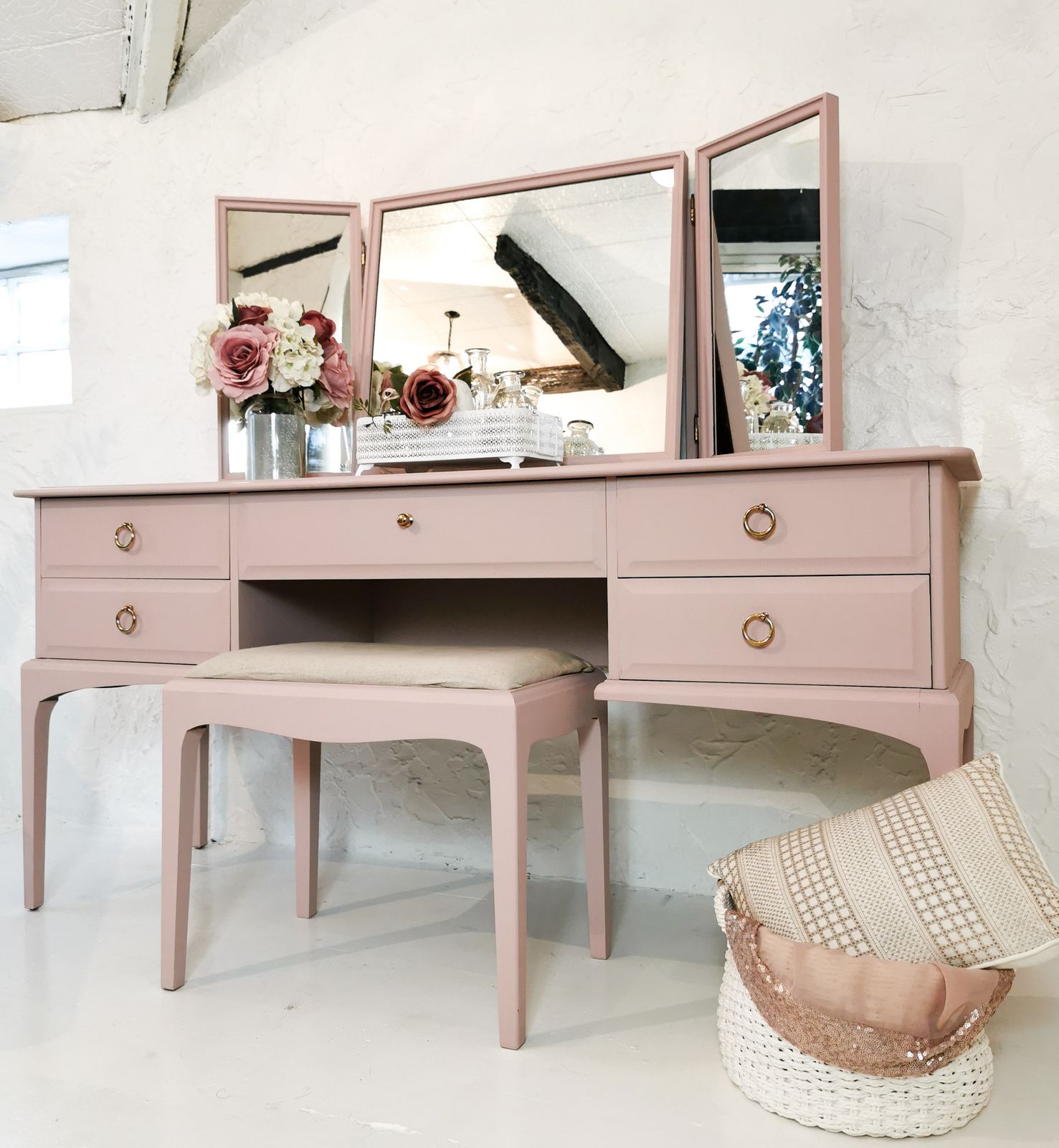 Spray Painted Dusky Pink Stag Minstrel Dressing Table Set With Triple Mirror & Stool photo for sale