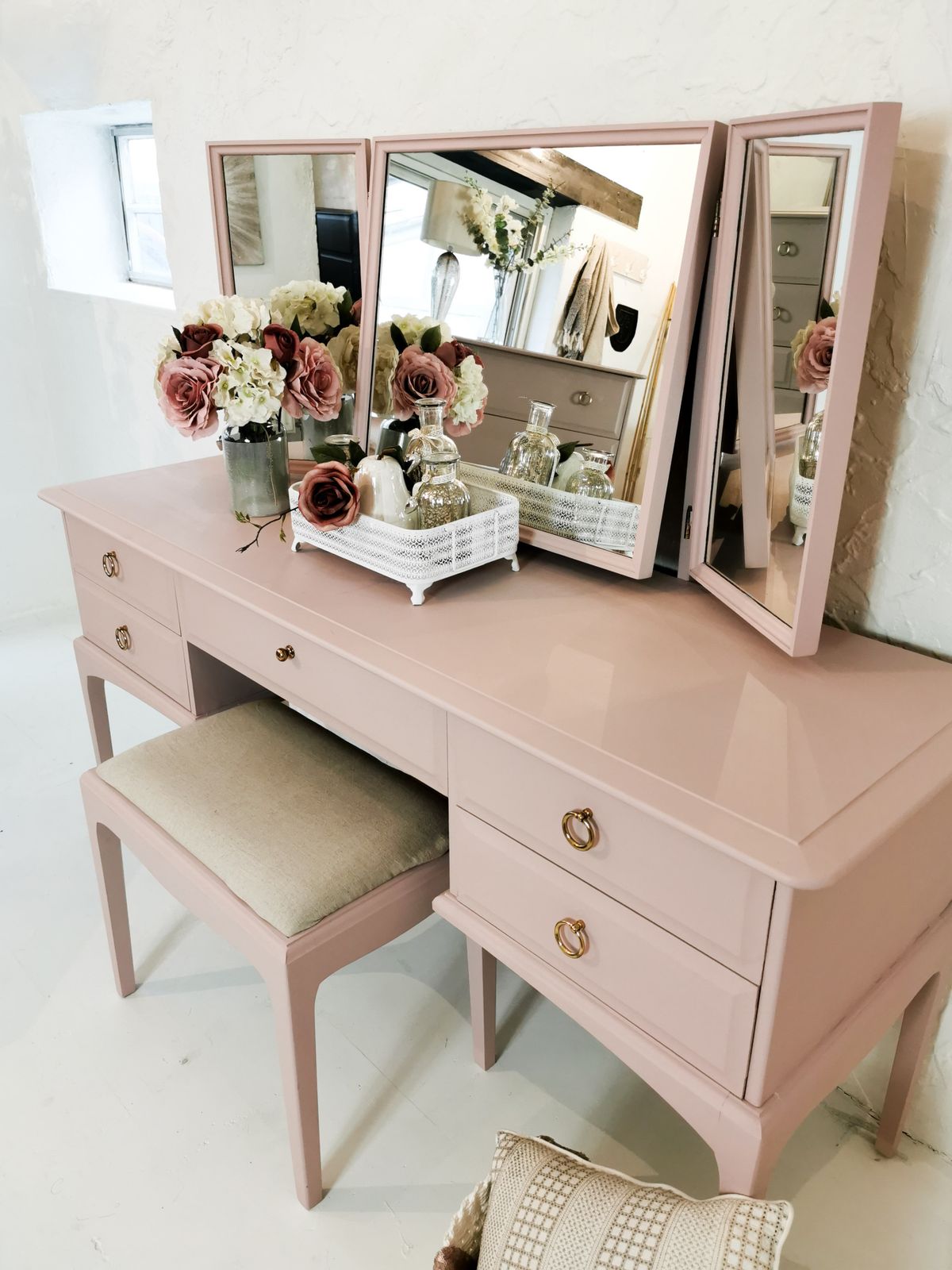photo furniture Spray Painted Dusky Pink Stag Minstrel Dressing Table Set With Triple Mirror & Stool