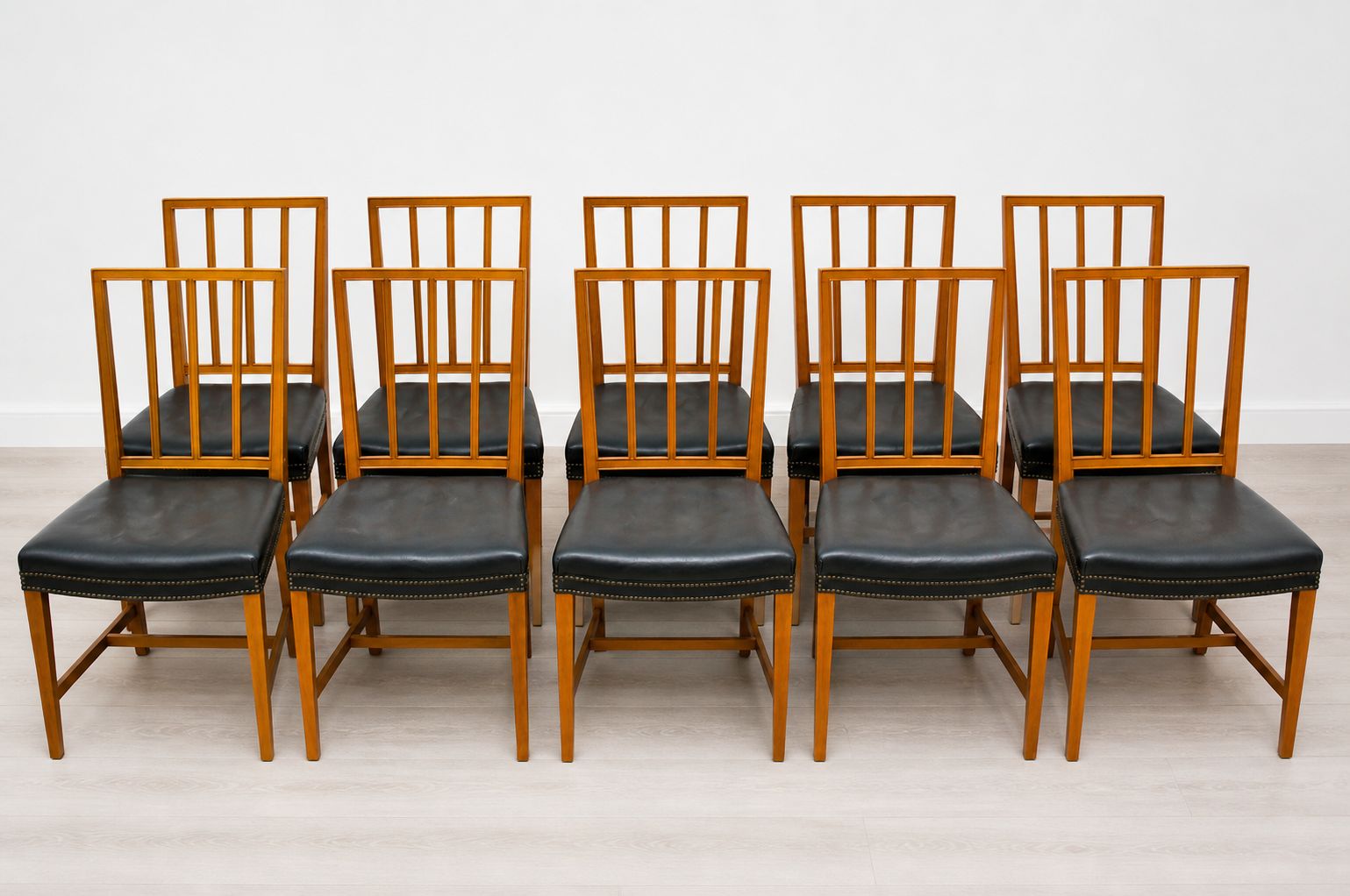 10 X Frank Josef Chairs Model 620 Svenskt Tenn Walnut Swedish photo for sale