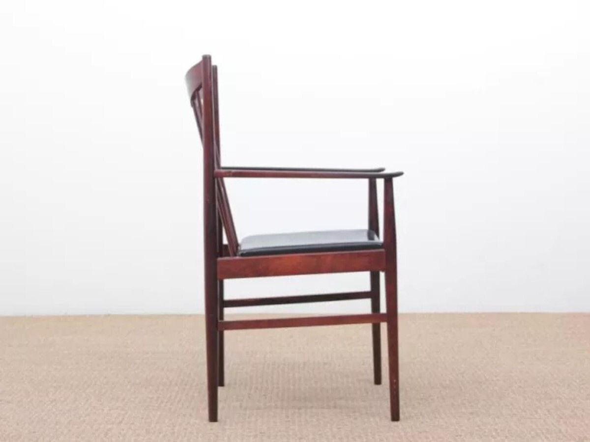 Paire de fauteuils et table d'appoint danois en palissandre et cuir, par Arne Vodder pour Sibast, 1960. photo Mobilier
