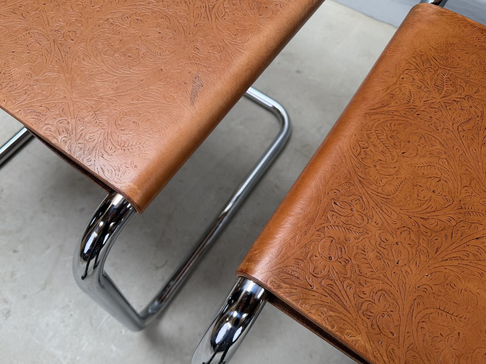 photo vinterior 6 Dining Chairs Mart Stam Marcel Breuer S33 Set Of Six Chrome Tan Brown Cognac Leather Cantilever Bauhaus 6 Mid Century Dining Chairs