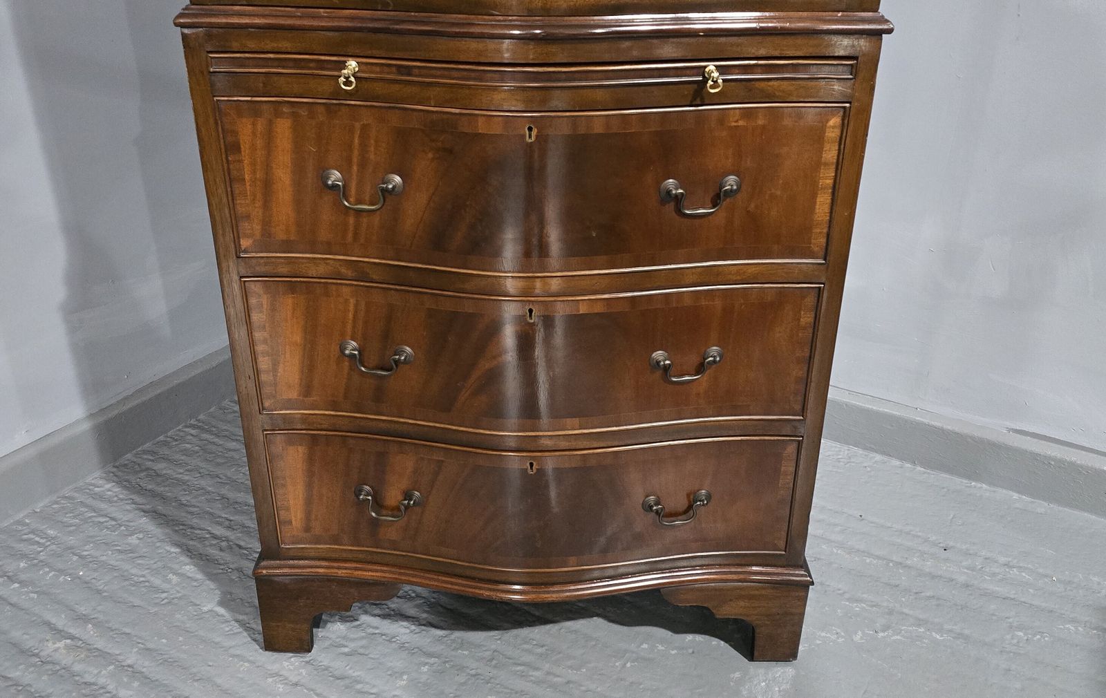 Very Good Mahogany Chest On Chest  Of Drawers Of Small Proportions photo buy