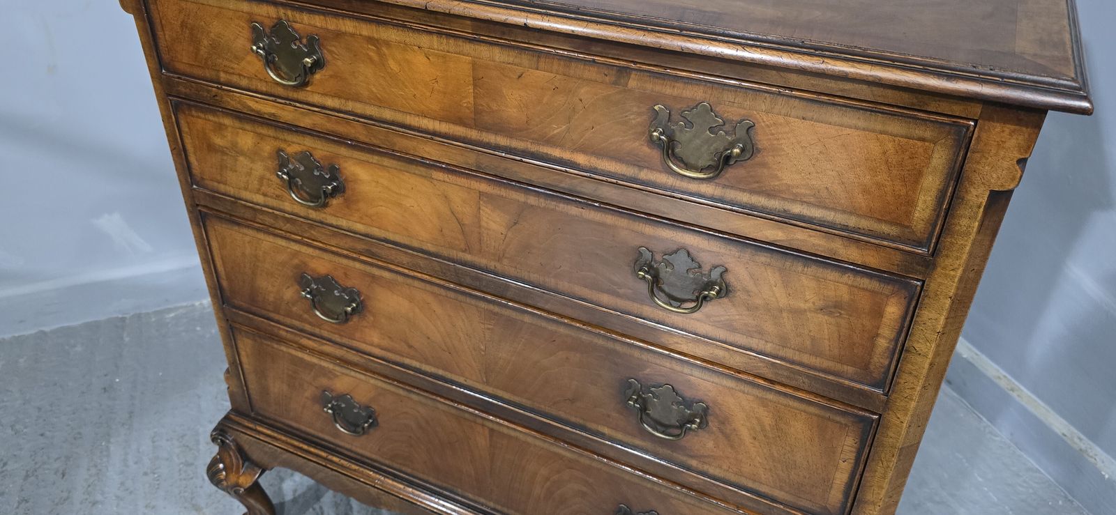 Furniture Superb Queen Anne Walnut Chest Of Drawers photo