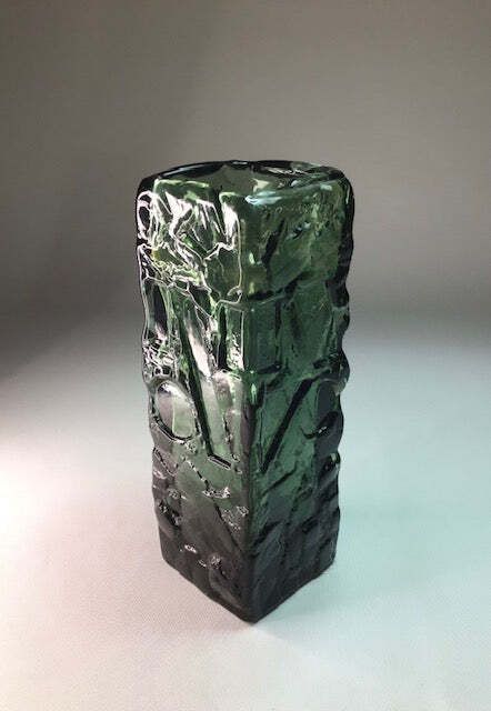 photo furniture Göte Augustsson. Vases, Ruda Glasbruk (Sweden, 1960s)