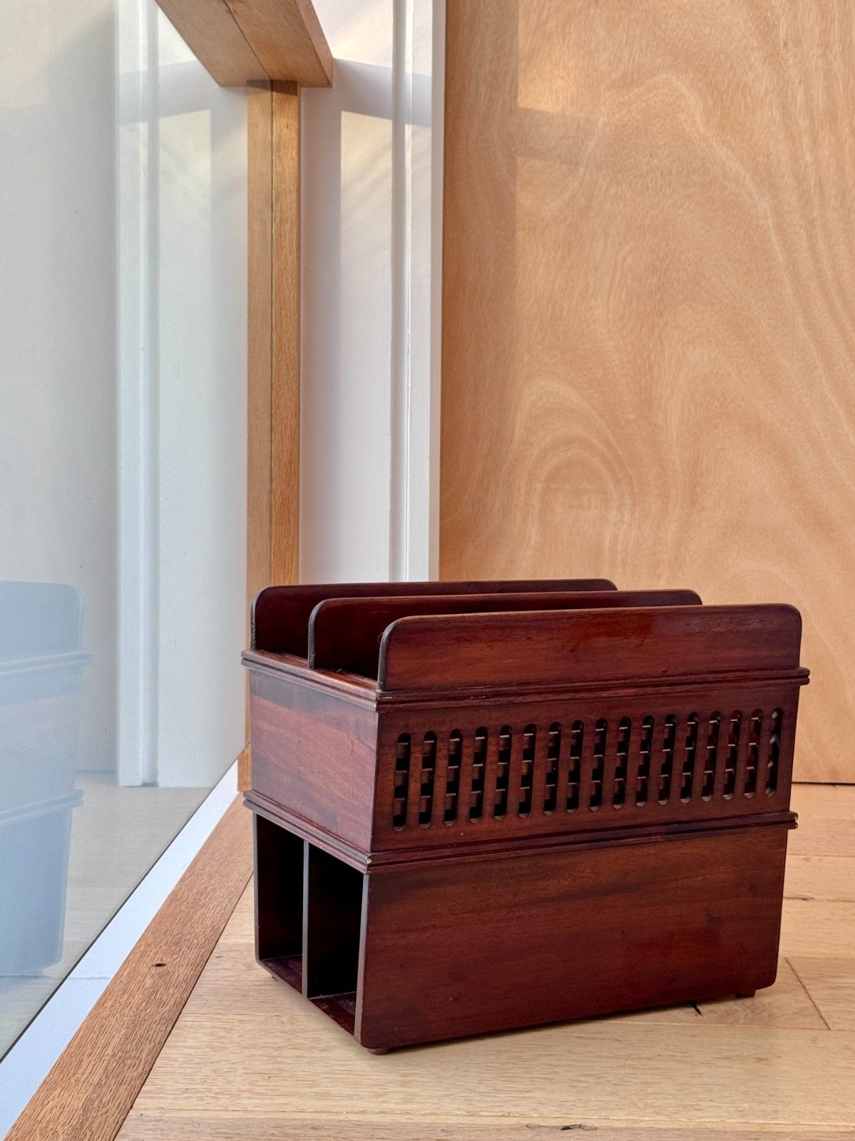 Vintage Librasco Mahogany Magazine Rack Made In Indonesia photo buy