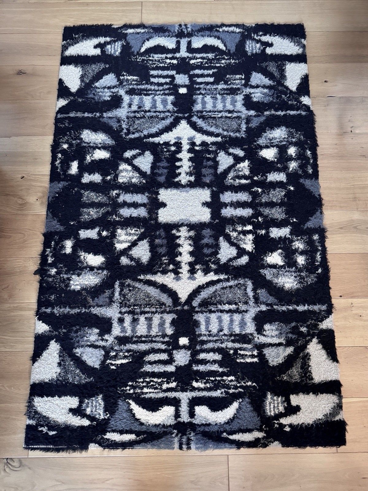 Mid Century Scandinavian Style Modernist Rug 115cm X 180cm photo vinterior