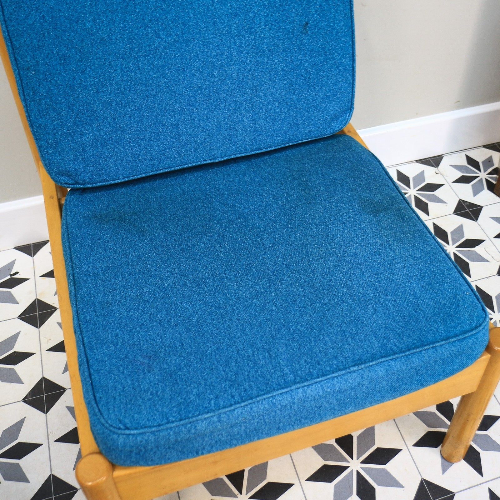 395.0 Ercol 747 Modular Lounge Chairs Set Of 2 In A Teal Blue. photo