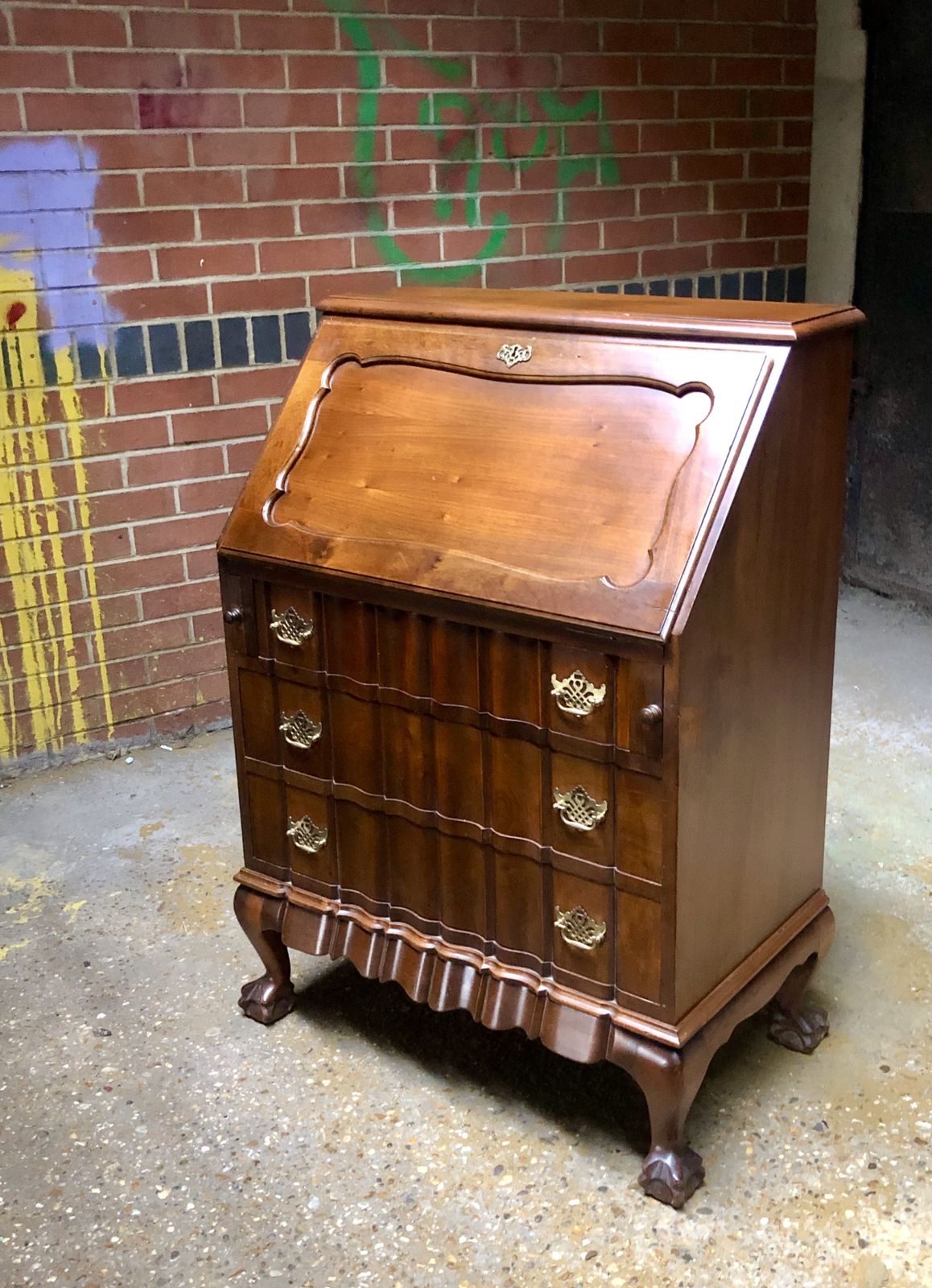 Georgian Serpentine Front Bureau With Claw And Ball Feet